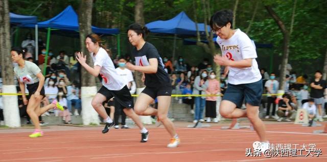 学校运动会音乐入场进行曲叫什么（校园运动会音乐入场进行曲）