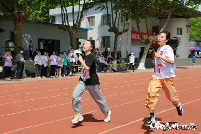 学校运动会音乐入场进行曲叫什么（校园运动会音乐入场进行曲）