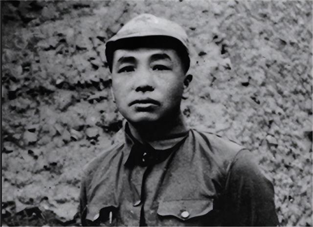 十大元帅中，只有这四位才是主席口中的“老总”，他们究竟是谁？