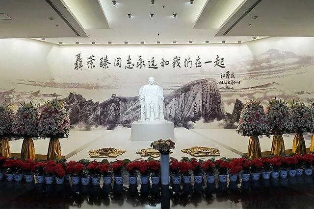 德才表现怎么写50字（部队士兵考学德才表现怎么写）