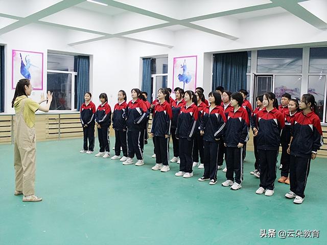 校本课程实施方案经典诵读课程规划方案（校本课程实施方案怎么写）