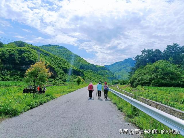 拐弯处的回头四年级参考答案（拐弯处的回头爸爸是一个怎样的人）