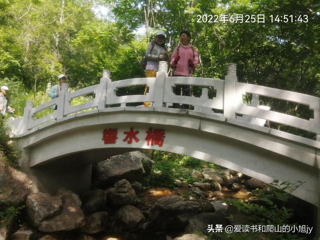 拐弯处的回头四年级参考答案（拐弯处的回头爸爸是一个怎样的人）