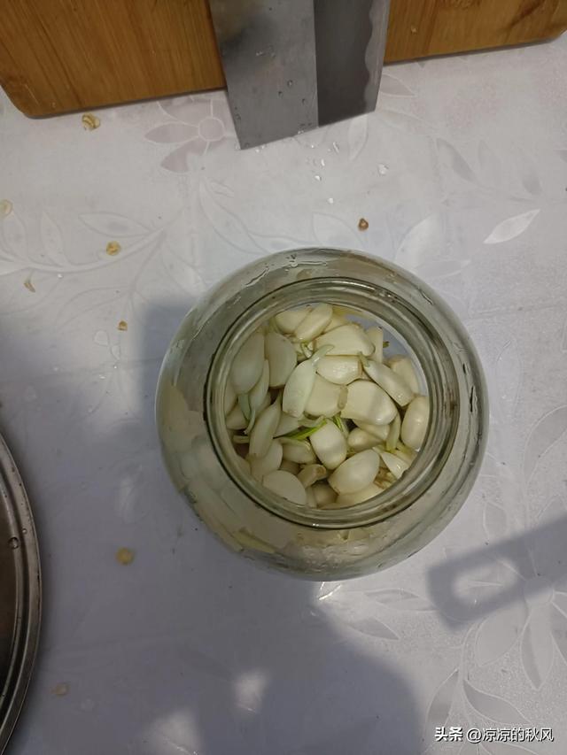 绿蒜的正确腌制方法，绿蒜的正确腌制方法视频教程